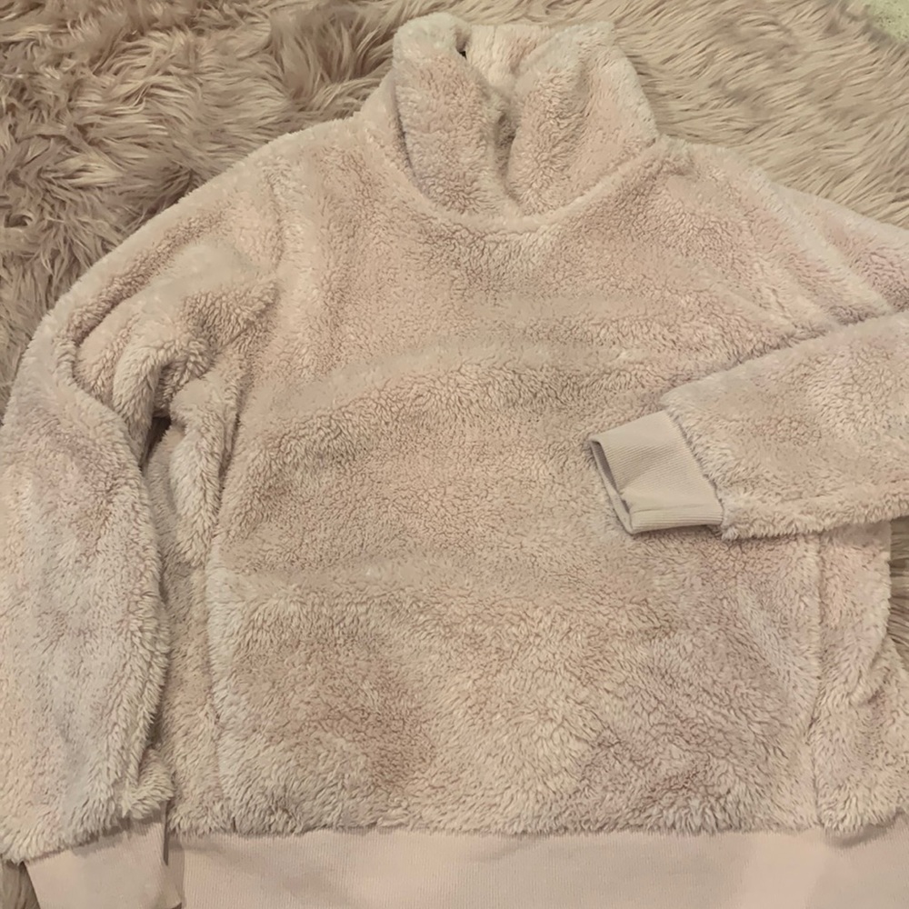 Lukka lux sweater